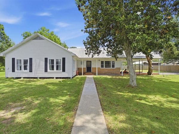 1006 S Adams Street S, Welsh, LA 70591