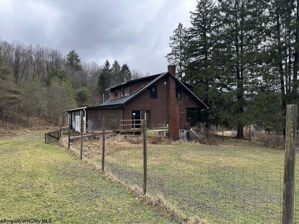 146 Roy Road, Thornton, WV 26440