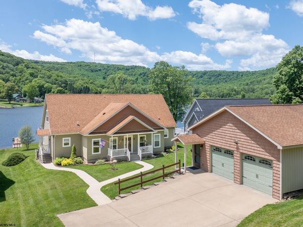 8 S Waters Edge Lane, Bruceton Mills, WV 26525