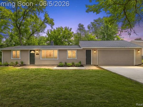 2148 Hoeft Drive, Commerce Twp, MI 48390