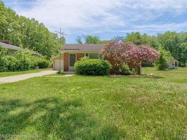 41509 RIGGS Road , Van Buren Twp, MI 48111