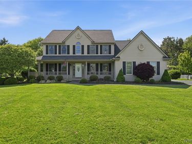 120 Norwood Lane, Orchard Park, NY 14127