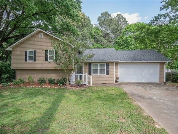 558 Peeples Valley Road NE, Cartersville, GA 30121