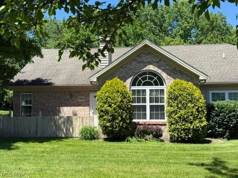 1402 Willow Brook Drive NE, Warren, OH 44483 Photo 1