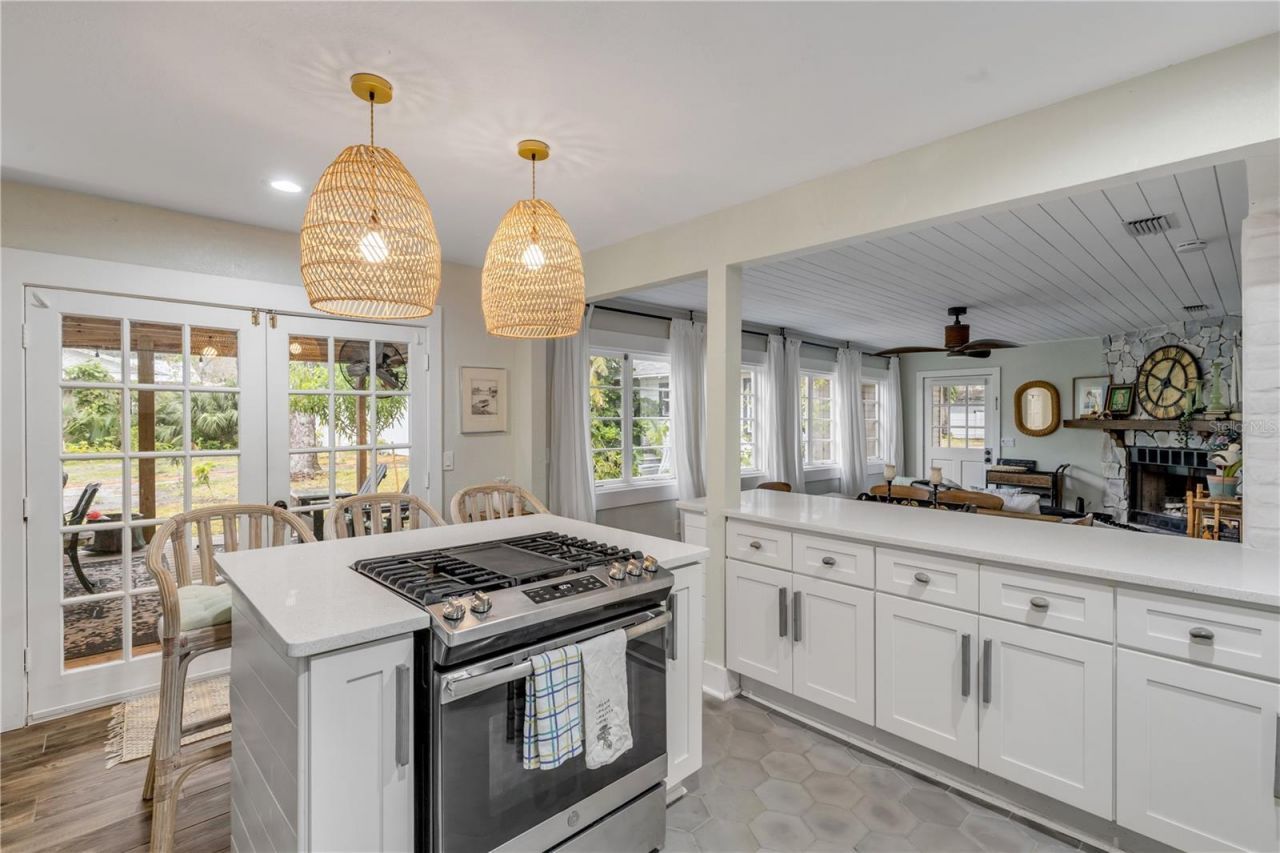 801 Canal Street, New Smyrna Beach, FL 32168 Photo