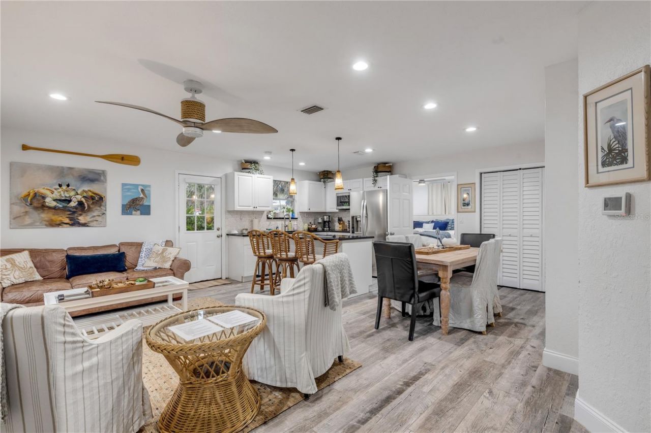 801 Canal Street, New Smyrna Beach, FL 32168 Photo