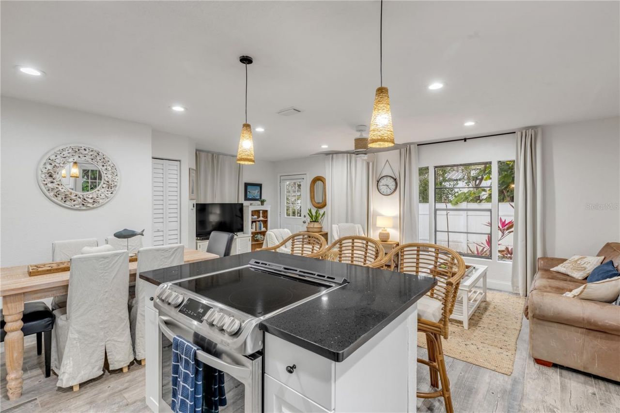 801 Canal Street , New Smyrna Beach, FL 32168 Photo