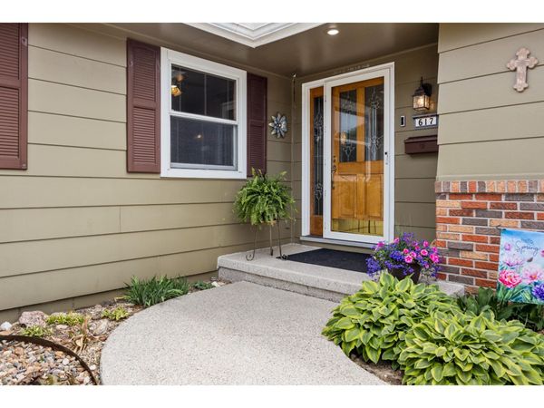 617 SE 11th Street , Ankeny, IA 50021