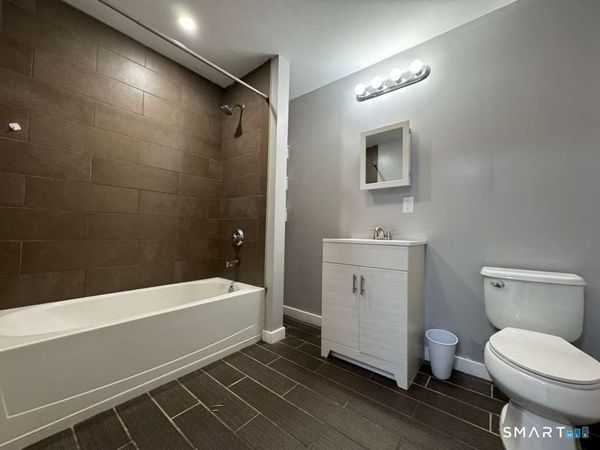 62 Coleman , Bridgeport, CT 06604