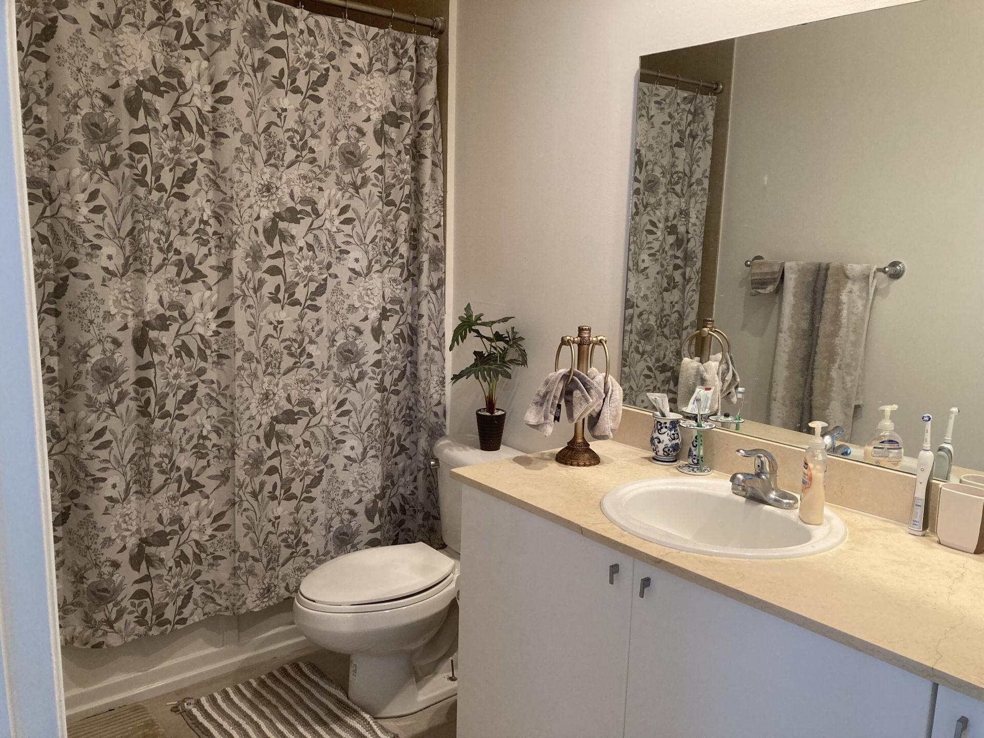 1617 N Flagler Drive, Unit 704, West Palm Beach, FL 33407 Photo