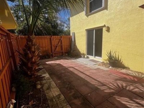 11195 Roseland Road, Unit 4, Sebastian, FL 32958
