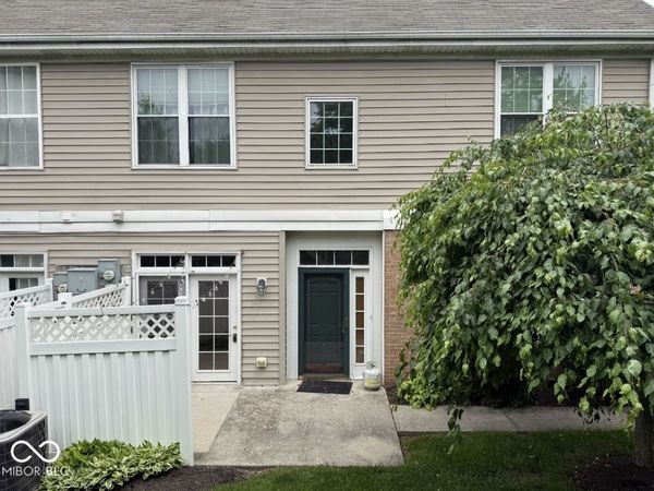2353 Colfax Lane , Indianapolis, IN 46260