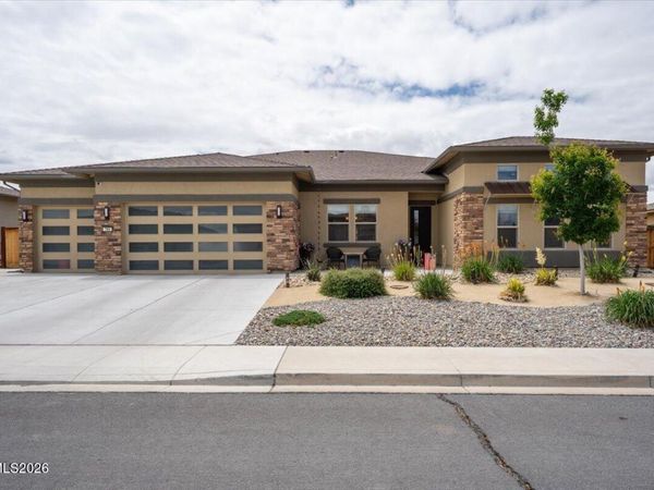 784 Grey Hawk Drive, Fernley, NV 89408