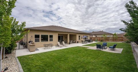 784 Grey Hawk Drive, Fernley, NV 89408 Photo