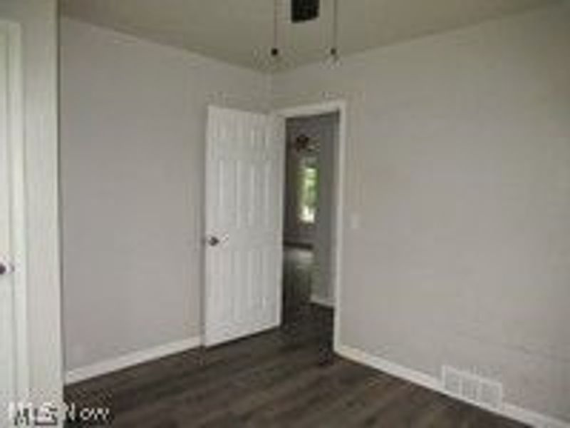 1936 Lakeview Avenue, Lorain, OH 44053 Photo 12