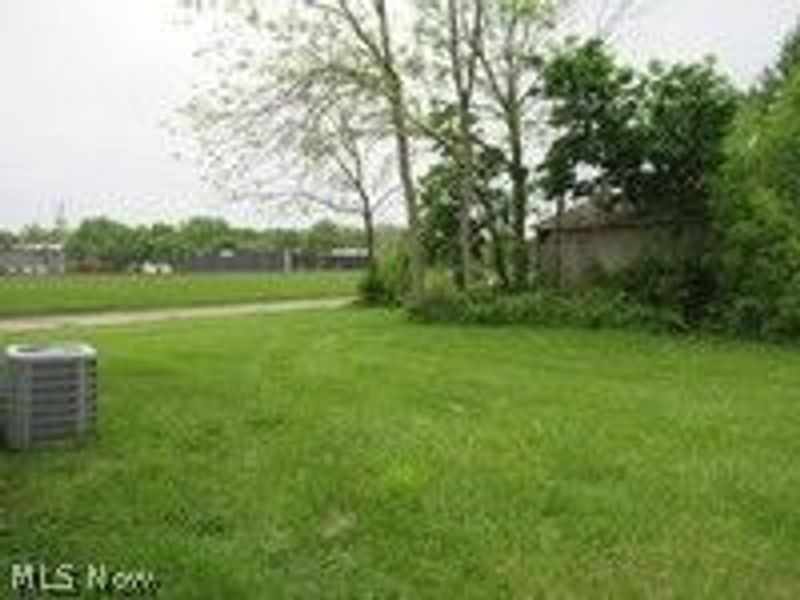 1936 Lakeview Avenue, Lorain, OH 44053 Photo 5