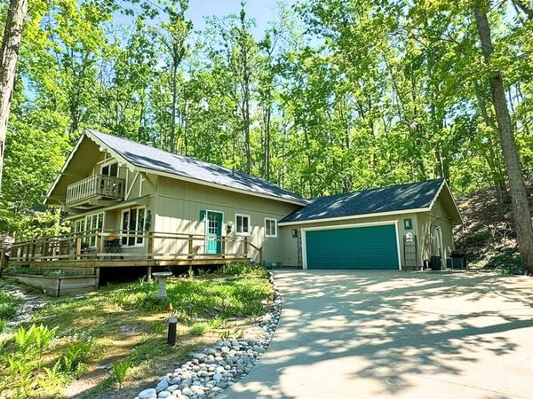 1581 Michaywe Drive, Gaylord, MI 49735