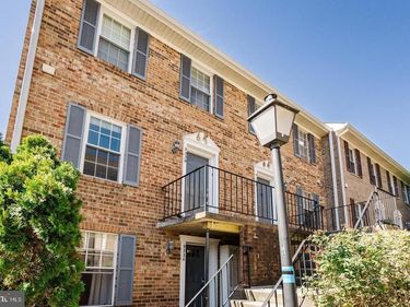 933 S ROLFE STREET , Unit 2, ARLINGTON, VA 22204