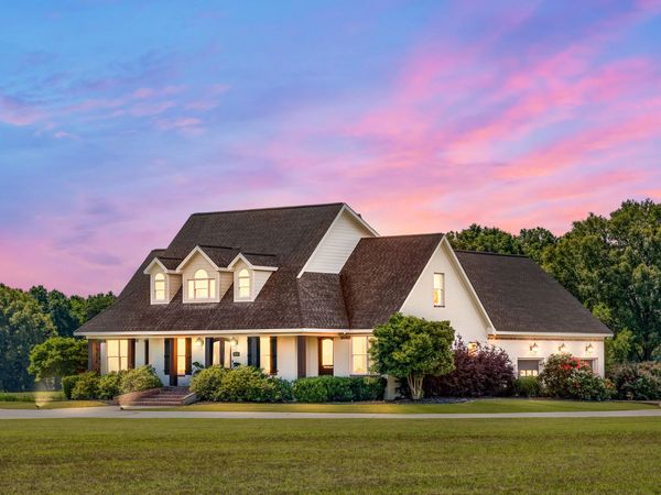 4711 S Frontage, Columbus, MS 39701