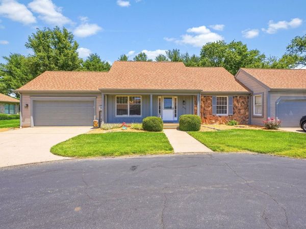 635 Maryland Place, Unit 10-A, Vincennes, IN 47591