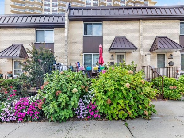 216-16 17th Avenue , Unit TH56, Bayside, NY 11360