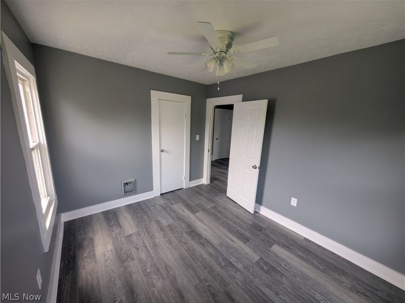 969 Washington Avenue, Lorain, OH 44052 Photo 17