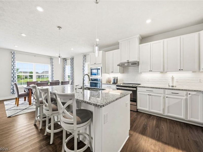 34681 N Legends Way, Grafton, OH 44044 Photo 9