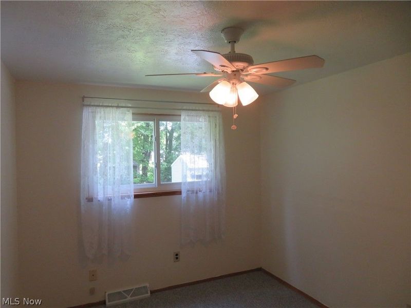 34042 Luanne Drive, North Ridgeville, OH 44039 Photo 13