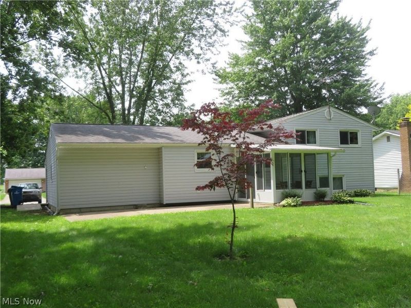 34042 Luanne Drive, North Ridgeville, OH 44039 Photo 2