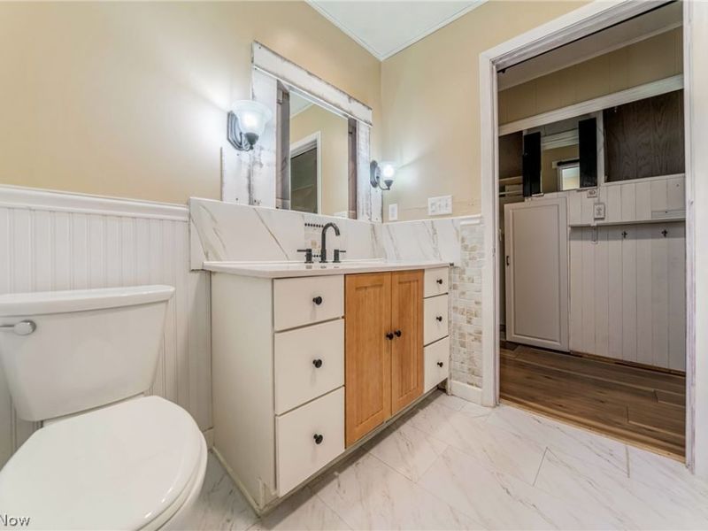 563 Louis Drive, Berea, OH 44017 Photo 16