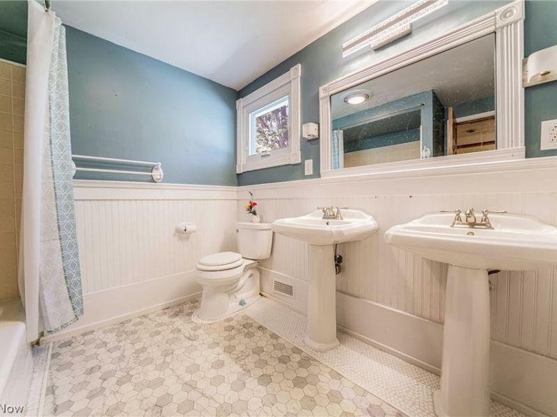563 Louis Drive, Berea, OH 44017 Photo 22