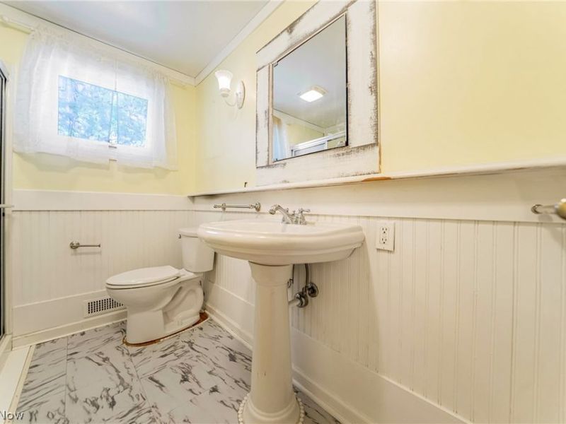563 Louis Drive, Berea, OH 44017 Photo 23