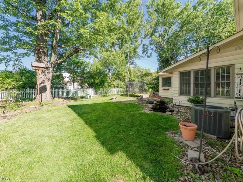 563 Louis Drive, Berea, OH 44017 Photo 28