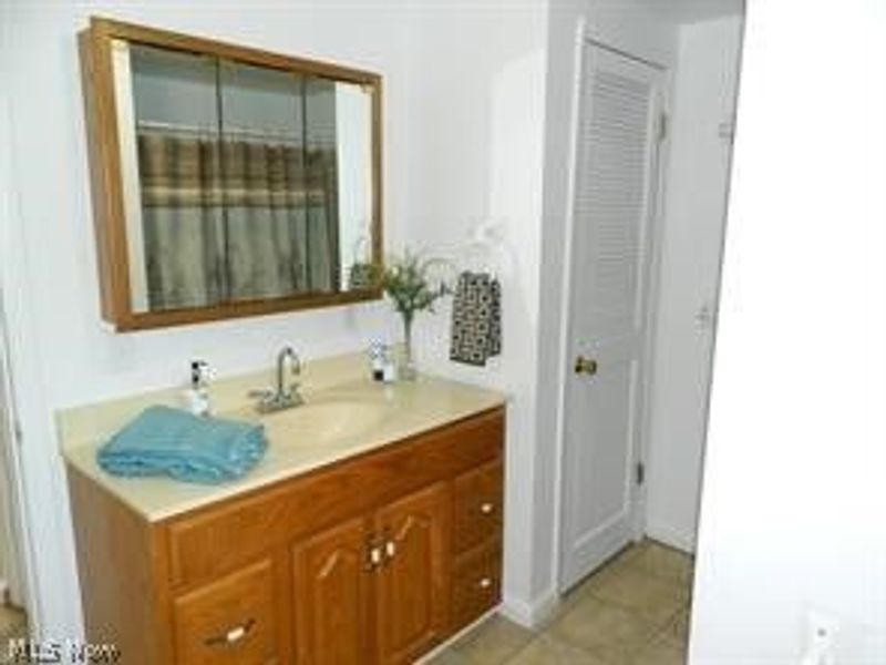 11754 Lakeland Drive, Newbury, OH 44065 Photo 7