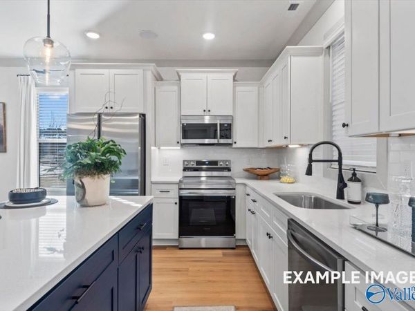 1000 Waterhouse Lane, Decatur, AL 35603