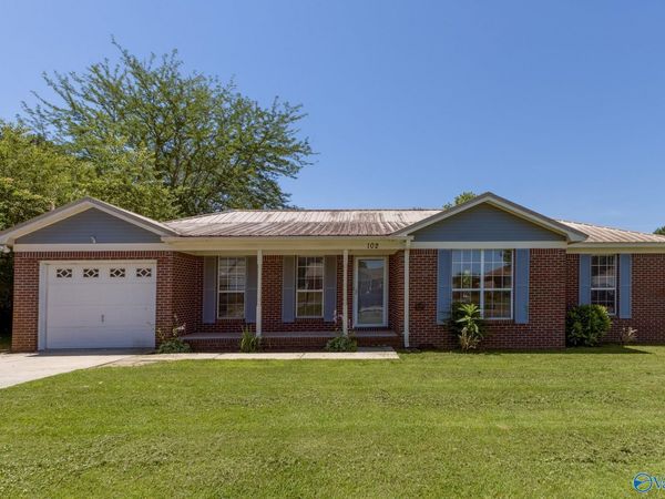 102 Elkwood Road, Hazel Green, AL 35750