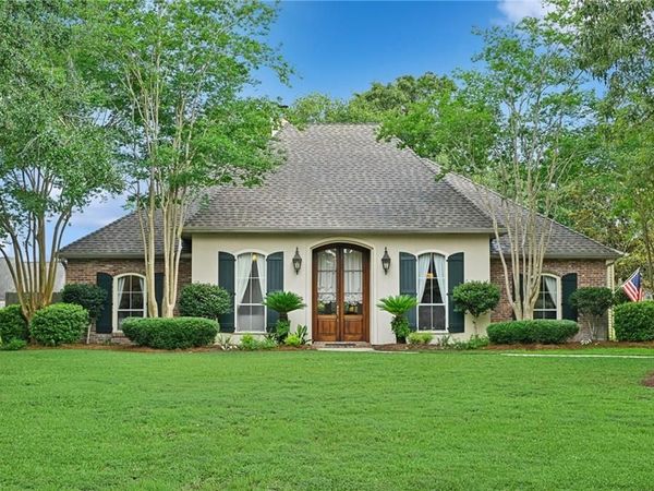 561 WINBOURNE Drive, Slidell, LA 70461