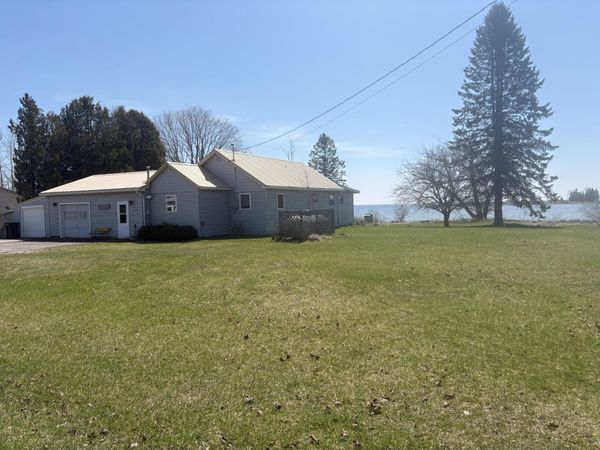 W11579 Lake ST, Naubinway, MI 49762