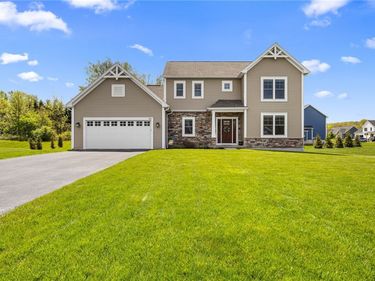 56 Knightbridge Circle, Penfield, NY 14526