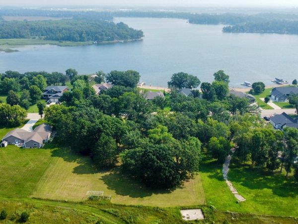 1476 Long Lake Drive , Detroit Lakes, MN 56501