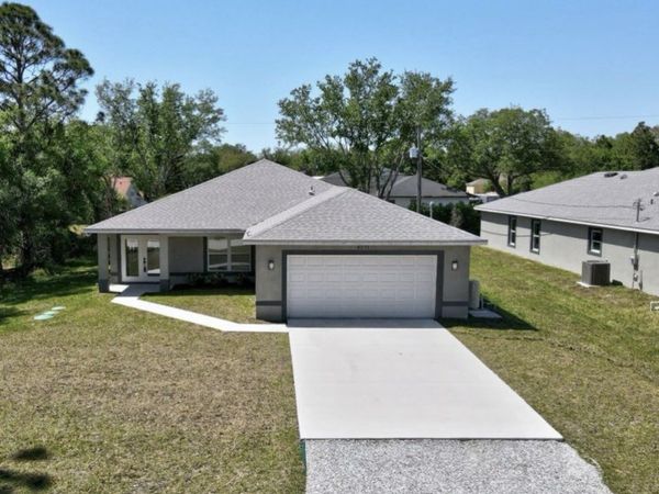 8575 100th Avenue, Vero Beach, FL 32967