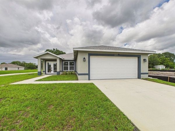 8575 100th Avenue, Vero Beach, FL 32967