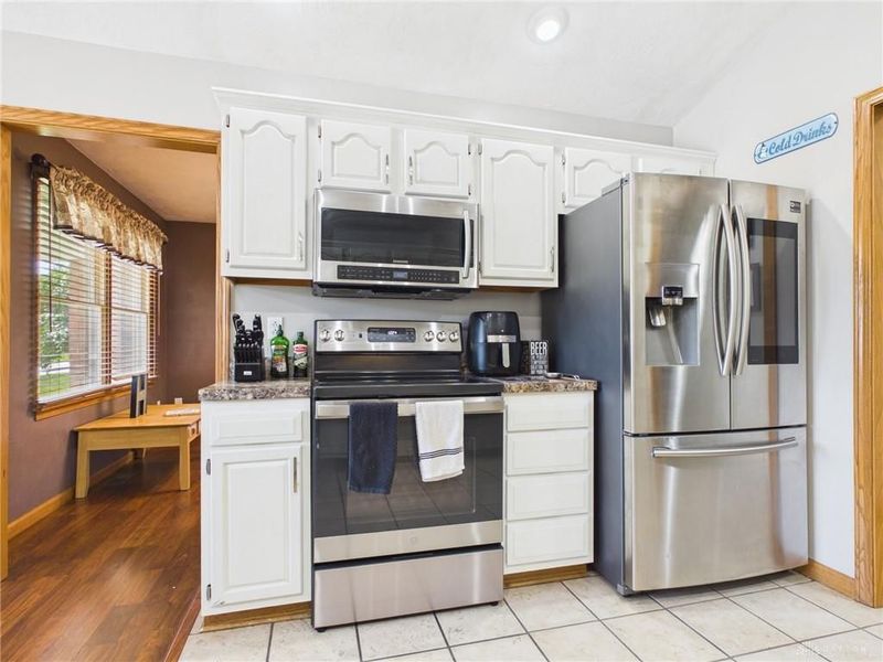 950 Brighton Drive, Greenville, OH 45331 Photo 7