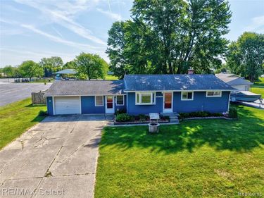 4075 Bristolwood Drive , Flint Twp, MI 48507