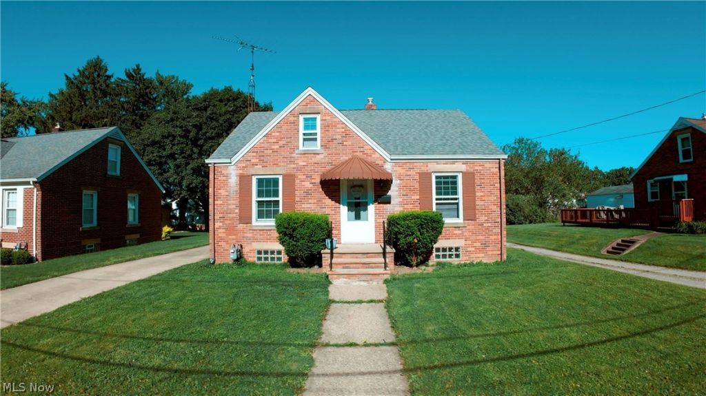 2414 Watson Avenue  Alliance, OH 44601