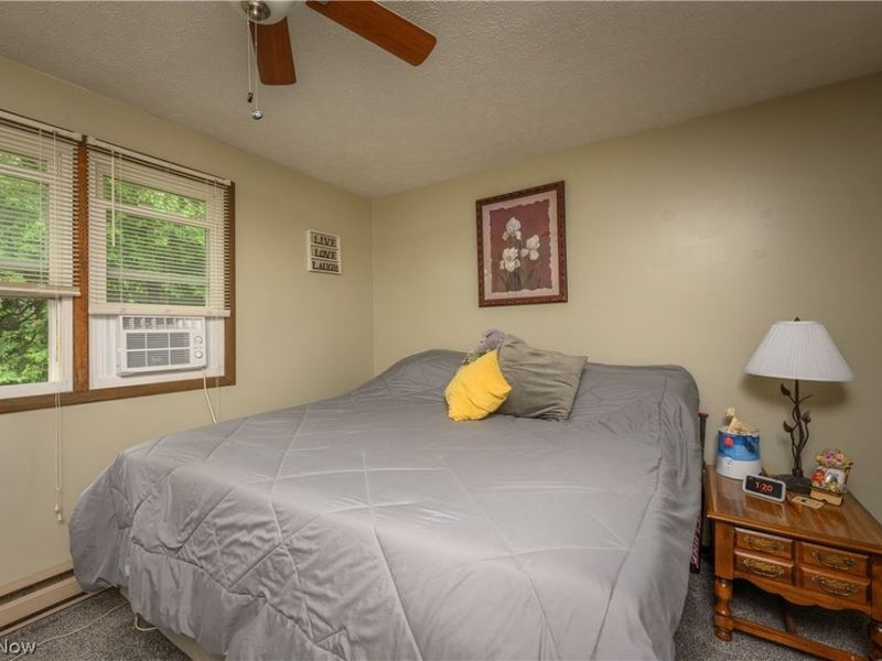 824-826 Reno Drive , Louisville, OH 44641 Photo 16