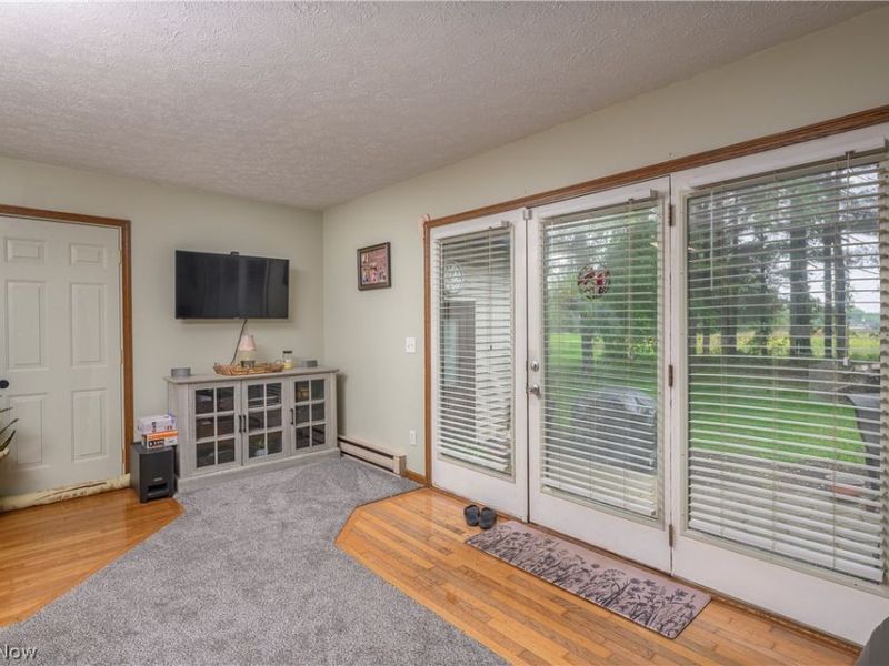 824-826 Reno Drive , Louisville, OH 44641 Photo 4