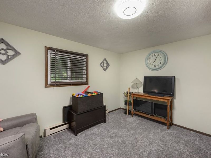 824-826 Reno Drive , Louisville, OH 44641 Photo 6