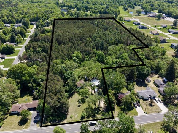 4404 S Sheridan Drive, Muskegon, MI 49444