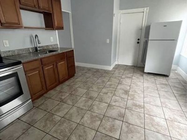 155 Allen Ave, Unit 3, Lynn, MA 01902